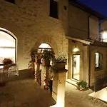 Sorella Luna Hotel