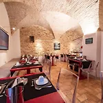 Sorella Luna Hotel 3*