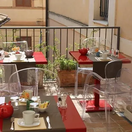 Sorella Luna 3* أسيسي