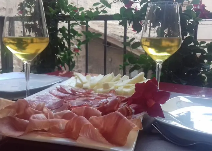 Sorella Luna Hotel 3*